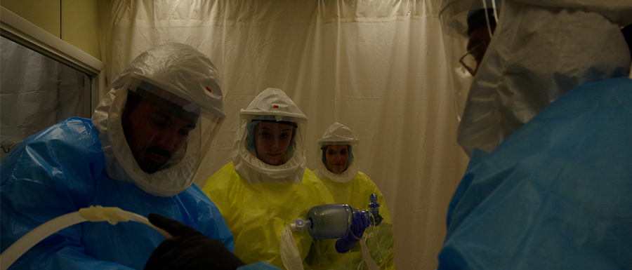 Critical Care Team in Full Protection